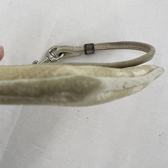 Coach signature leather Wristlet Very Used wallet cream logo - Picture 9 of 13